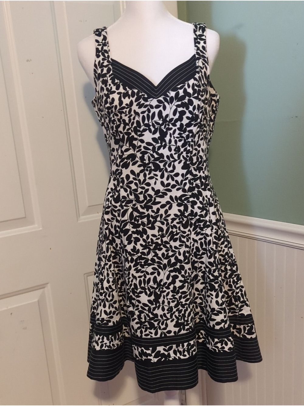 Jones Wear Dress Women's Black & White Fit-and-Flare Rockabilly Wedding Summer